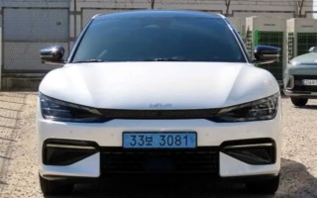 수원준중형중고차 EV6 롱레인지 매물 사진 4 - 2022/05 100,984km